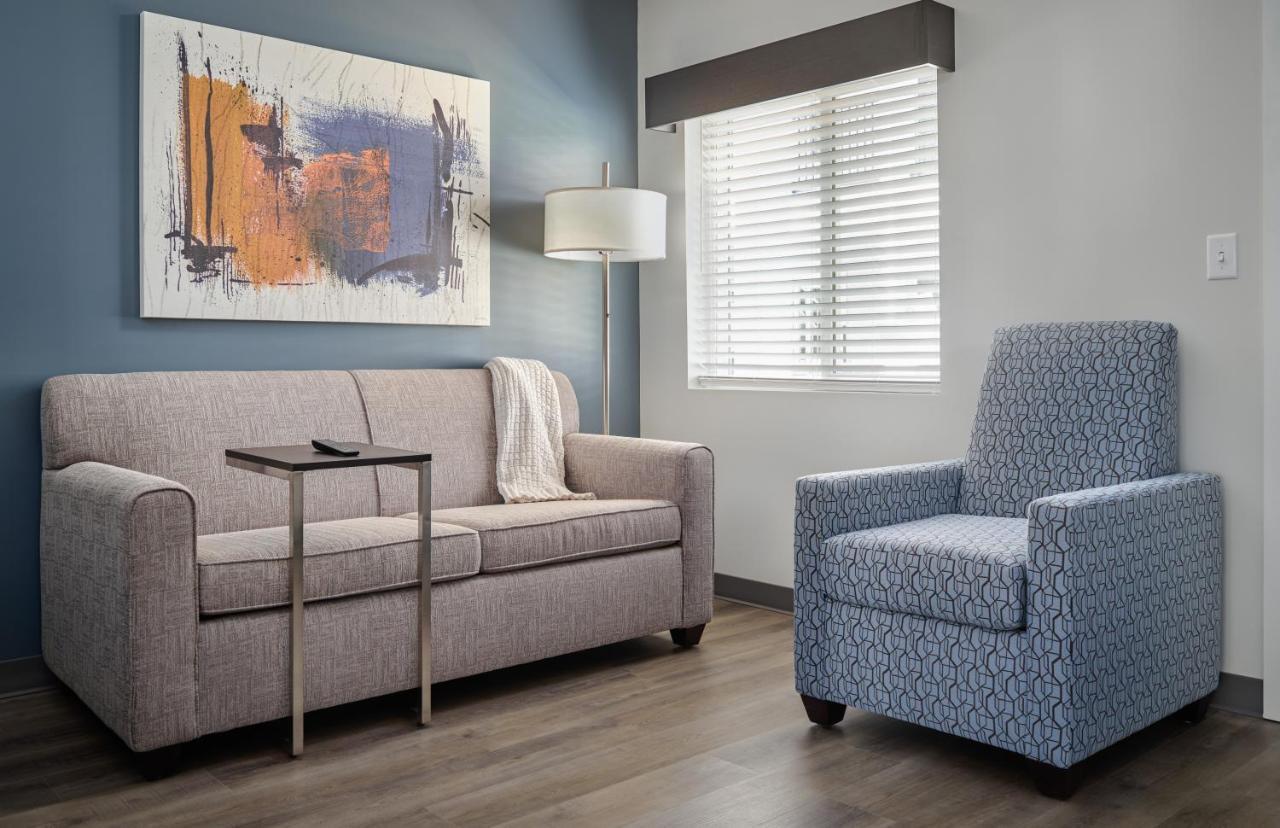 Stayapt Suites San Antonio-Randolph Live Oak Eksteriør billede